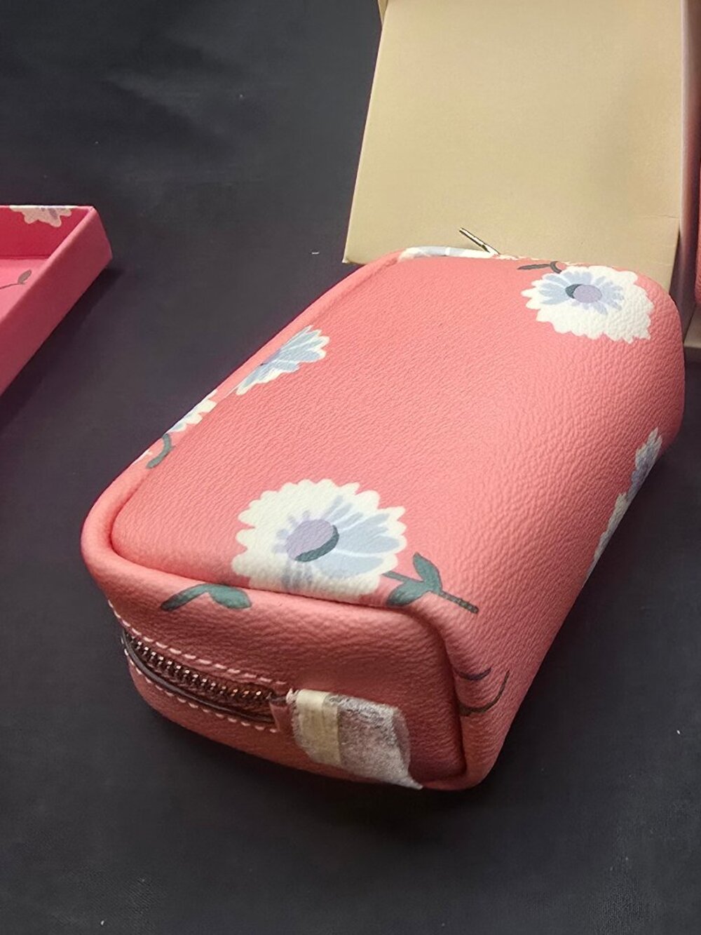 Coach Boxed Small and Mini Boxy Cosmetic Case Set with Daisy Print C3062 - Picture 4 of 5